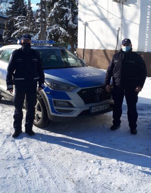 policjanci dzielnicowi z Komisariatu Policji w Trąbkach Wielkich