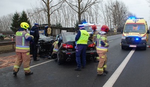 policjanci podczas czynności na miejscu zdarzenia