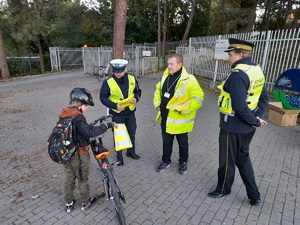 policjant podczas działań