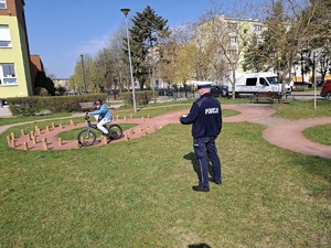 policjant podczas turnieju