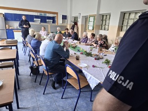 policjanci podczas debaty