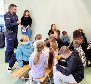 policjanci podczas zajęć