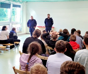 policjanci podczas zajęć