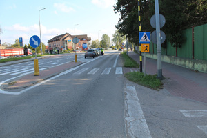 policjant podczas pracy na miejscu zdarzenia