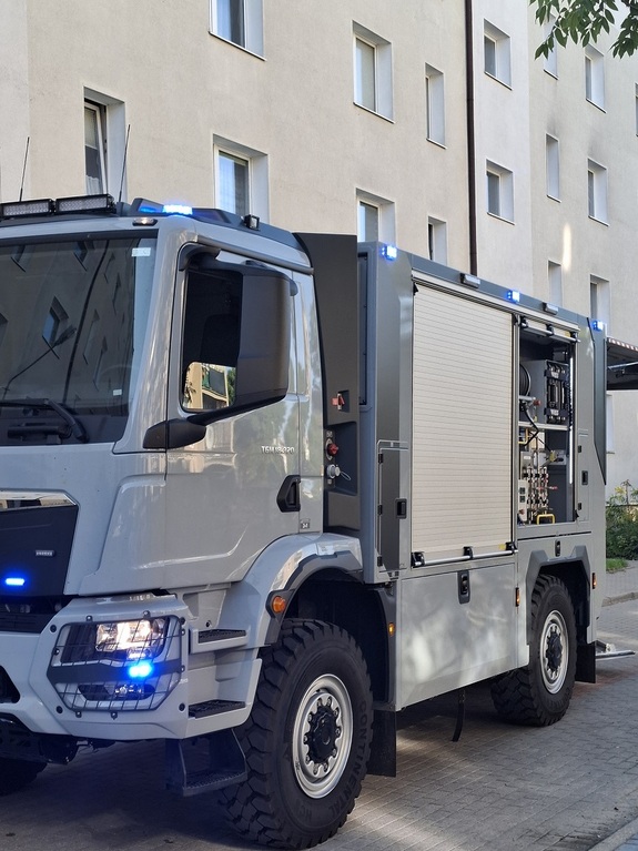 specjalistyczny pojazd pirotechników policyjnych